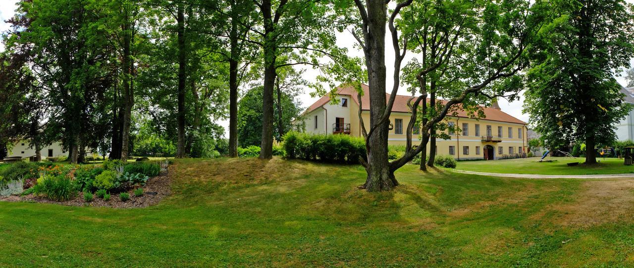Zamek Jindrichovice Hotel Kolinec Buitenkant foto