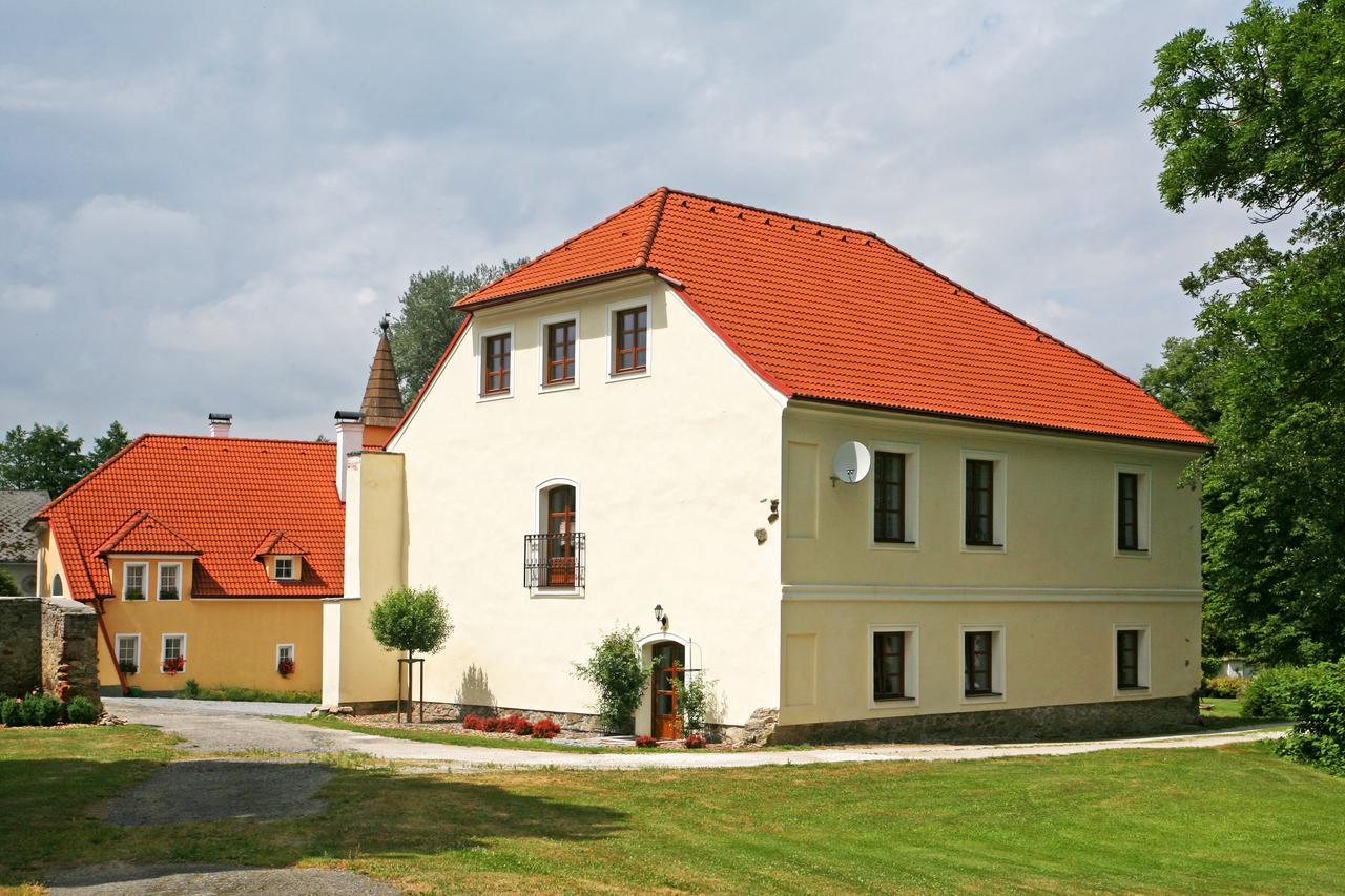Zamek Jindrichovice Hotel Kolinec Buitenkant foto